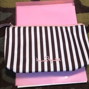 Henri Bendel Make up bag